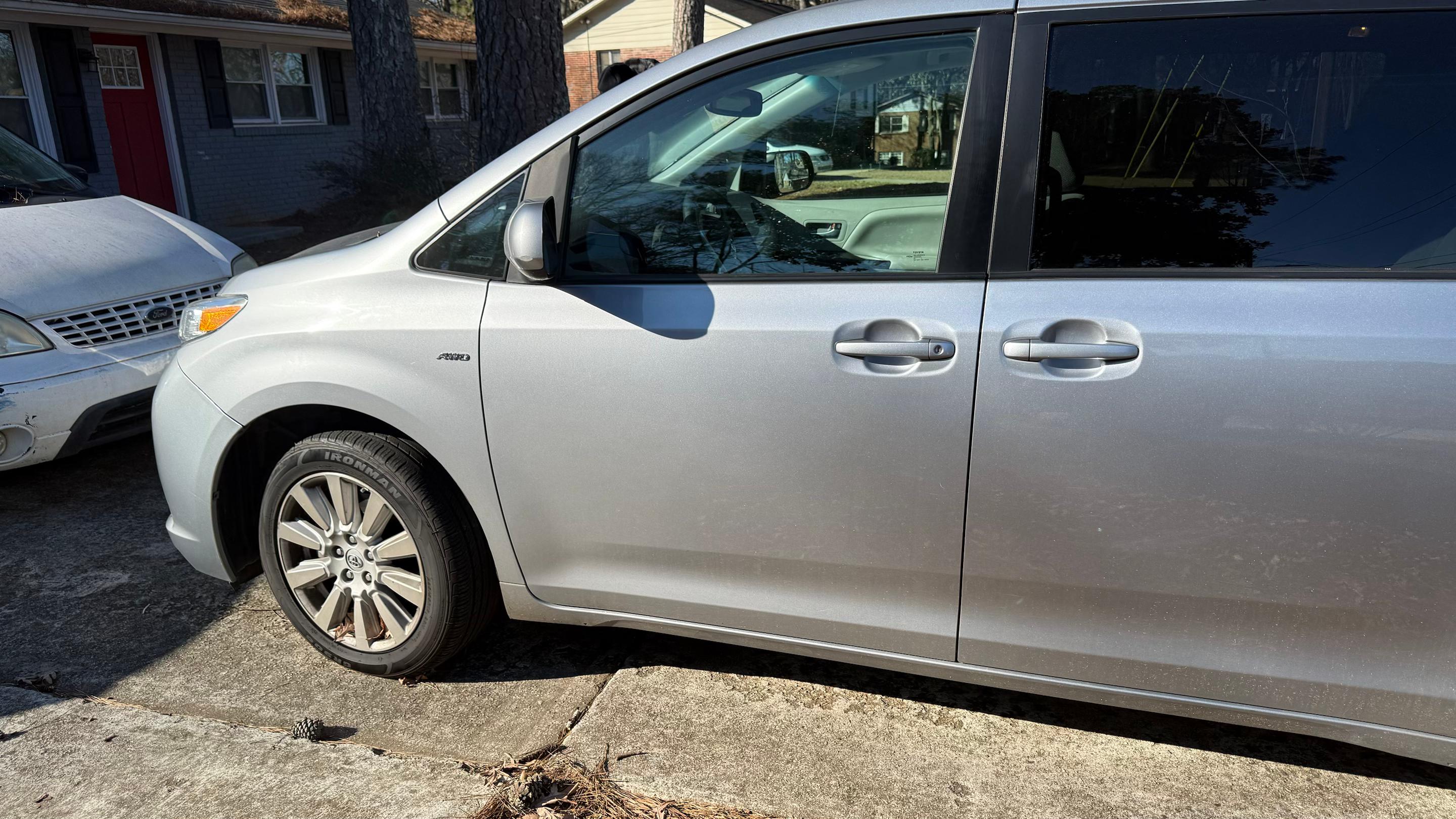 Toyota Sienna 2017 in 