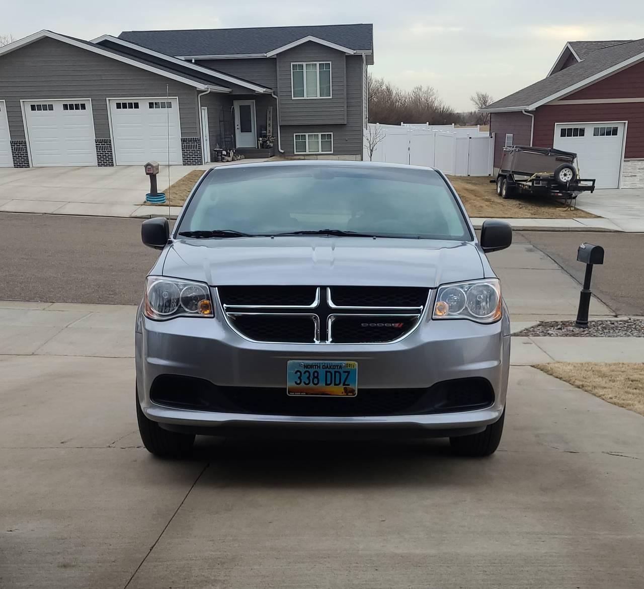 Dodge Grand Caravan 2018 in Dickinson, ND