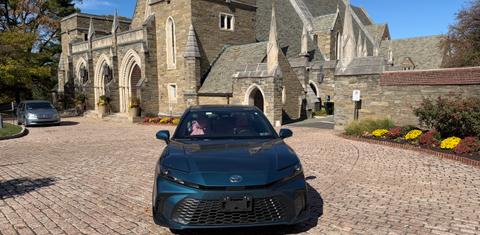 Toyota Camry Hybrid 2025