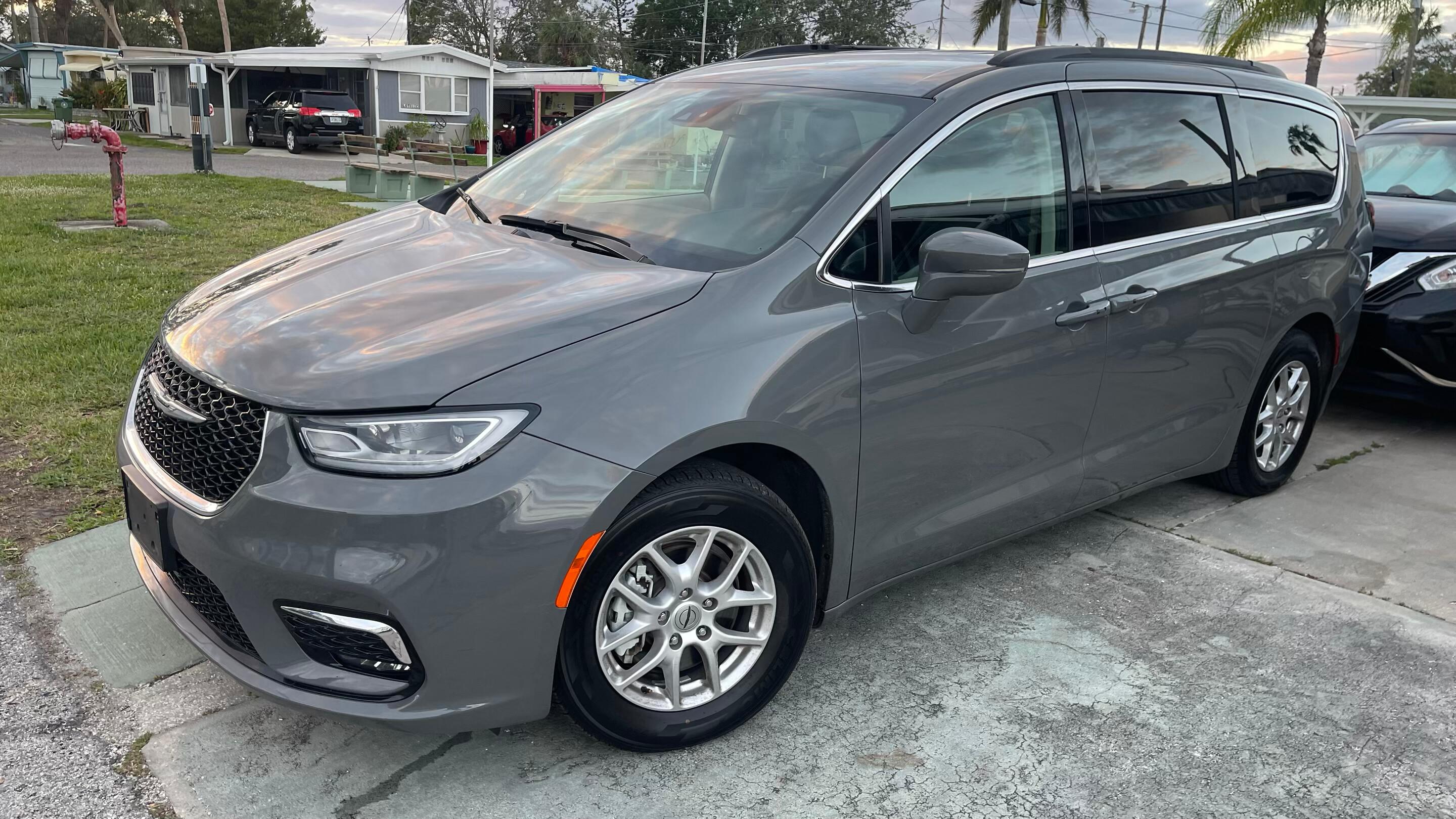 Chrysler Pacifica 2022 in Bradenton, FL