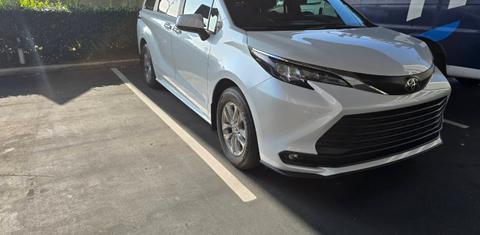 Toyota Sienna 2025