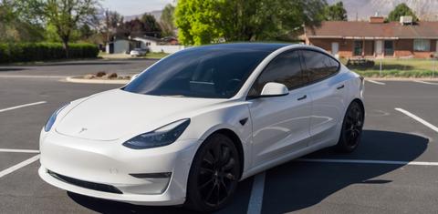 Tesla Model 3 2022