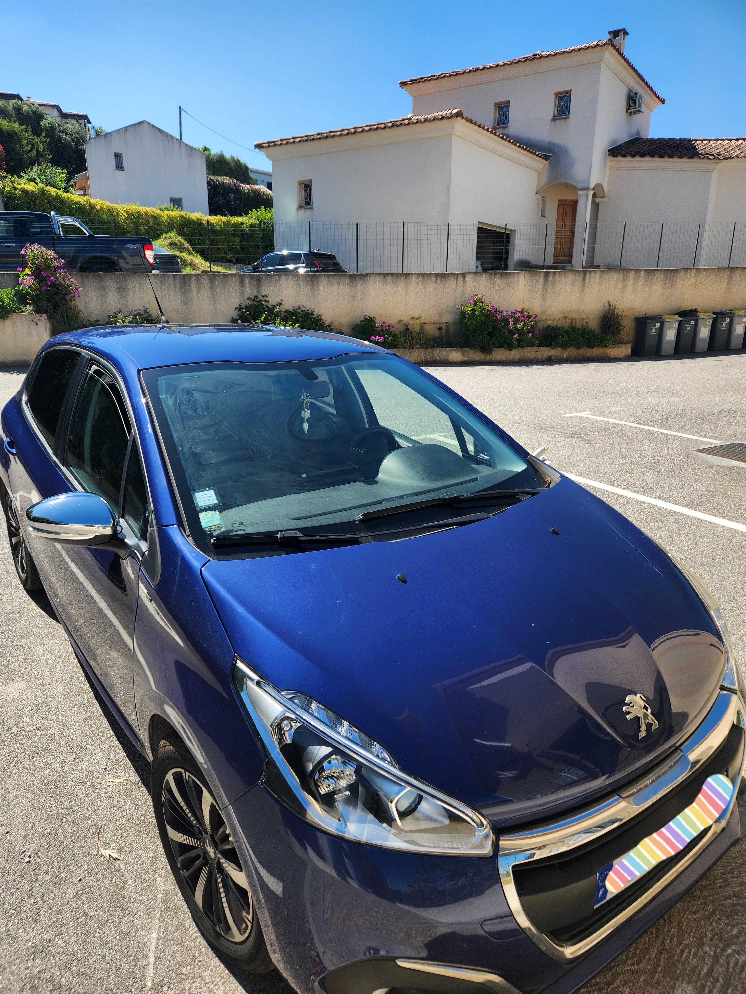 Peugeot 208 2016 in Bastelicaccia
