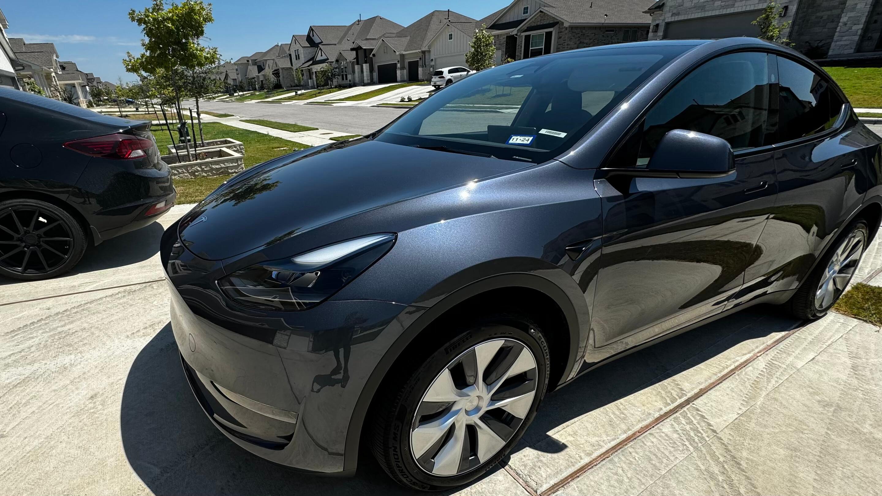 Tesla Model Y 2023 in 