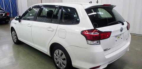 Toyota Fielder Hybrid 2015