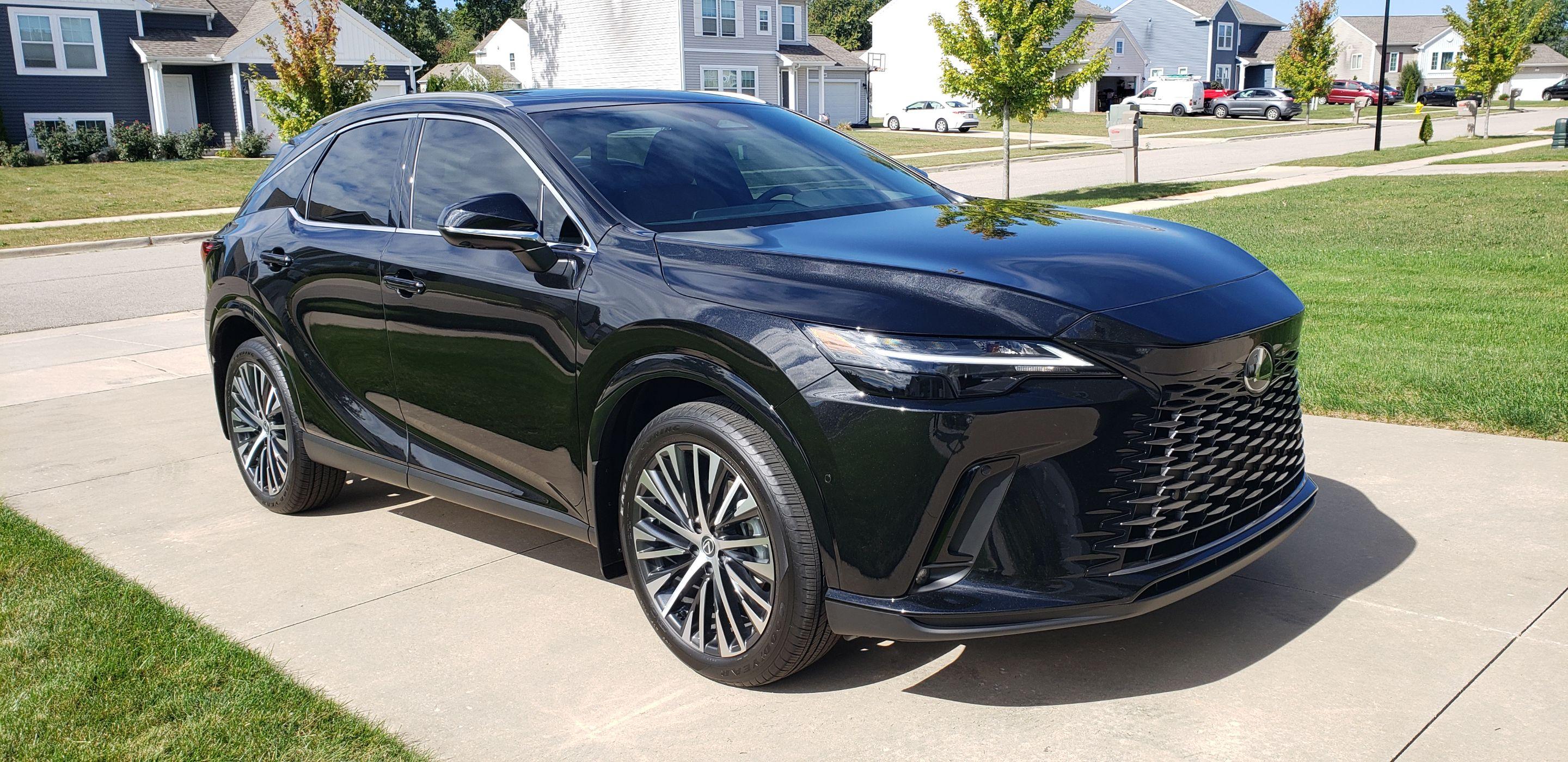 Lexus RX 2024 in Kentwood, MI
