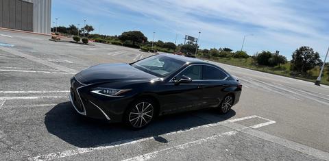 Lexus ES 2022