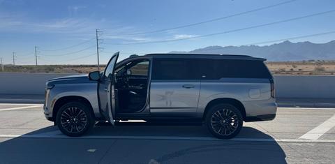 Cadillac Escalade ESV 2025