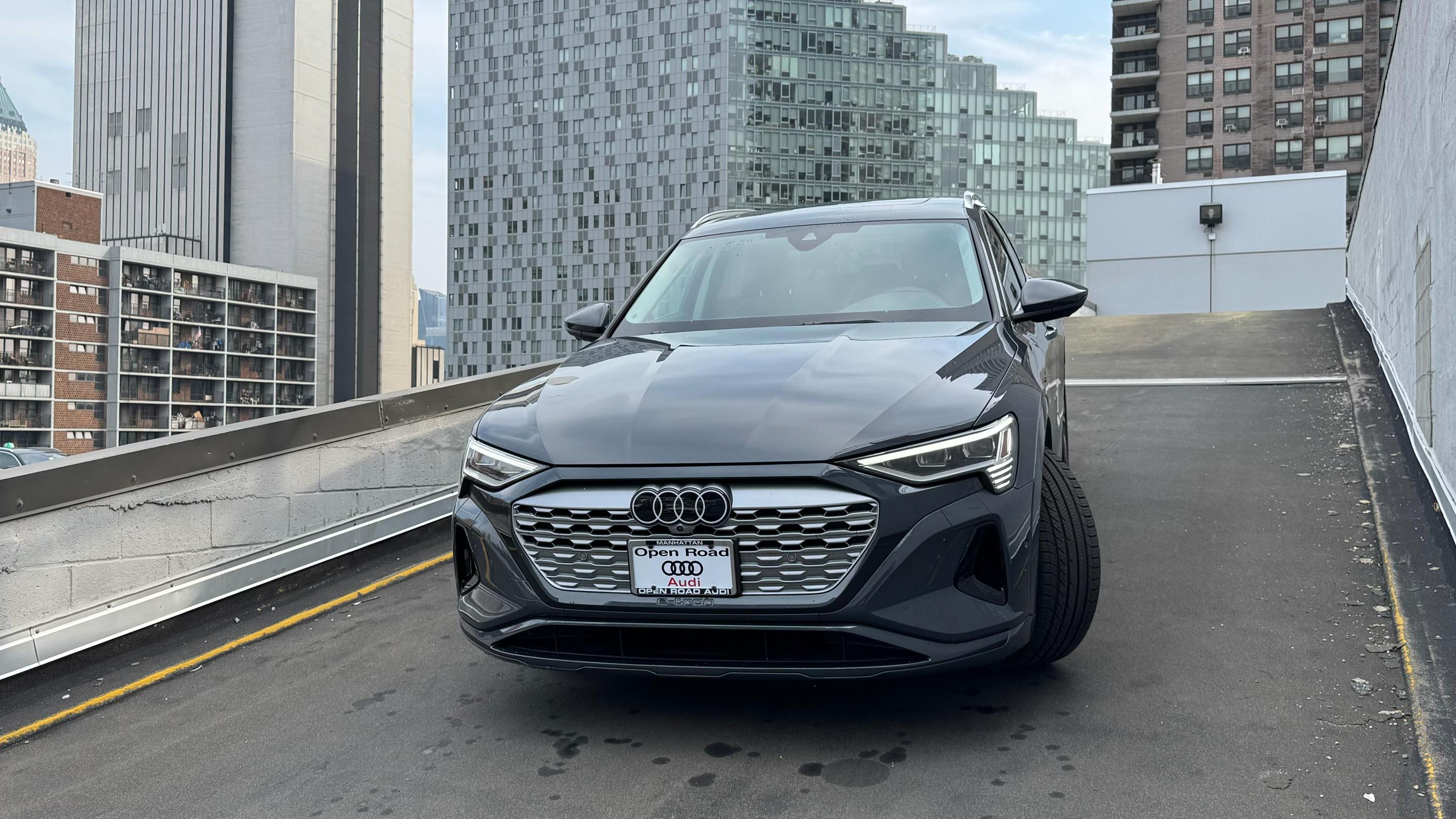 Audi Q8 e-tron 2024 in Hackensack, NJ