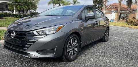 Nissan Versa 2025