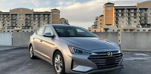 Hyundai Elantra 2020