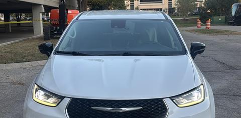 Chrysler Pacifica 2024