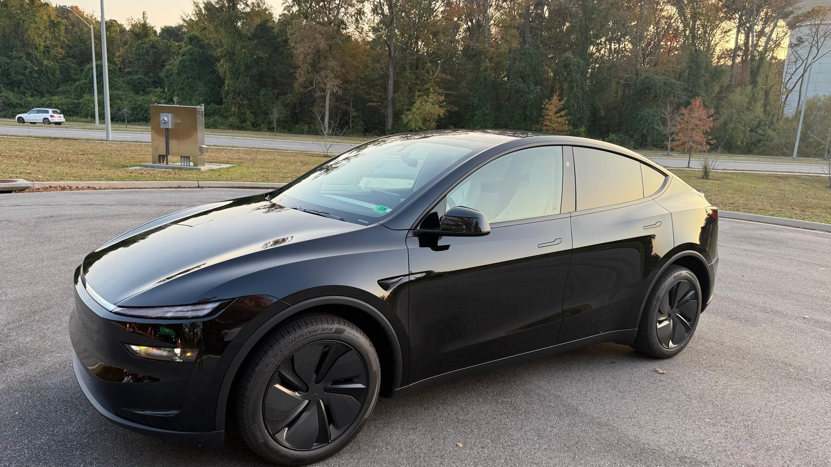 Tesla Model Y 2026 in Virginia Beach, VA