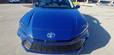 Toyota Camry Hybrid 2025