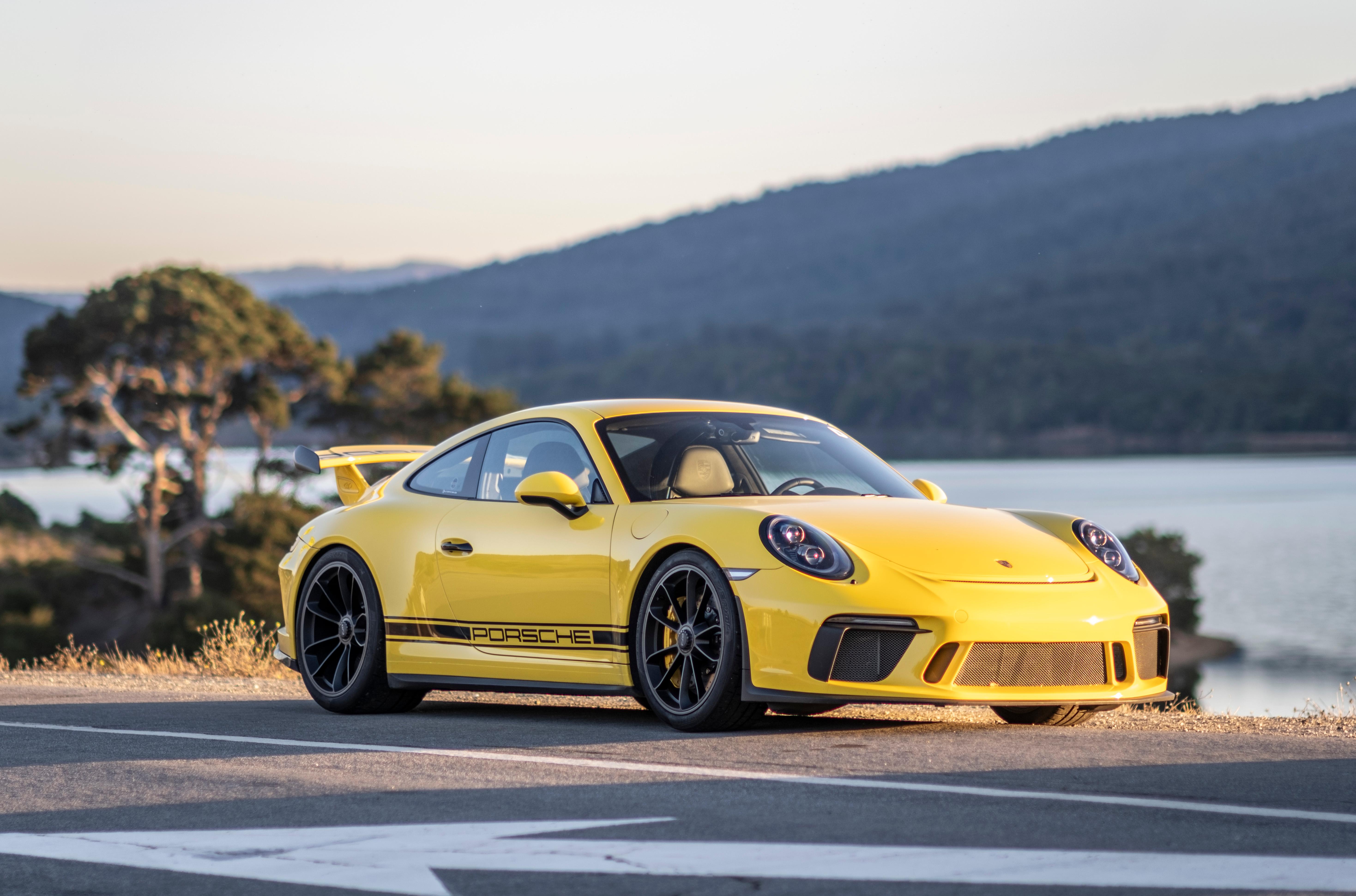 Porsche 911 2018 in San Carlos, CA