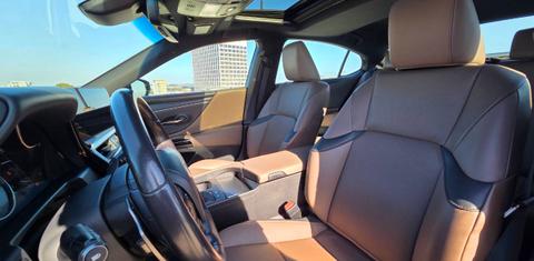 Lexus ES 2024