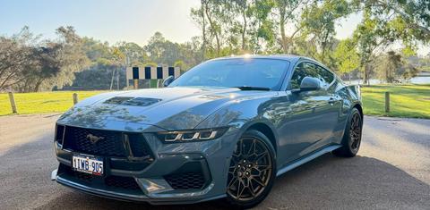 Ford MUSTANG 2025