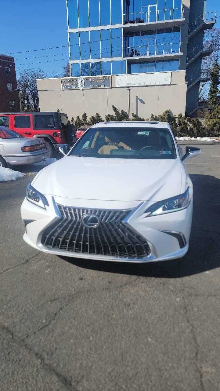 Lexus ES 2025 in Brooklyn, NY