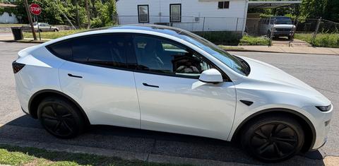 Tesla Model Y 2026