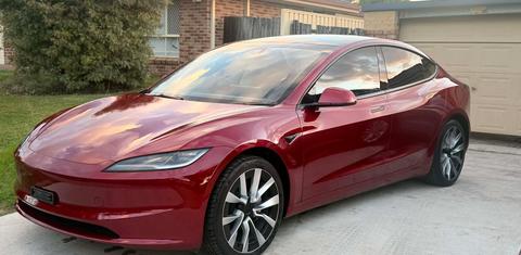 Tesla MODEL 3 2024