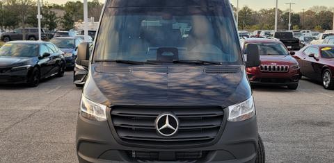 Mercedes-Benz Sprinter 2025