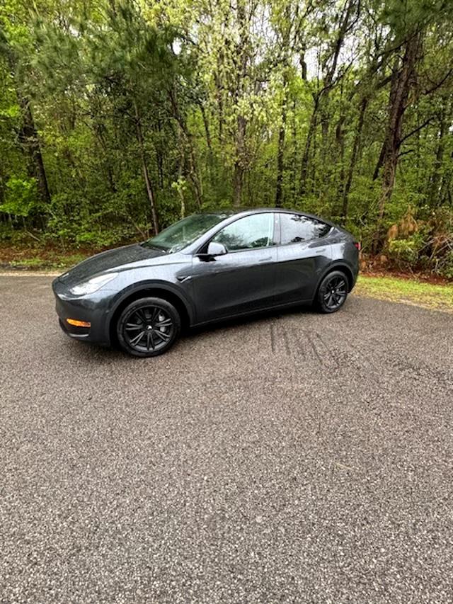 Tesla Model Y 2024 in Ehrhardt, SC