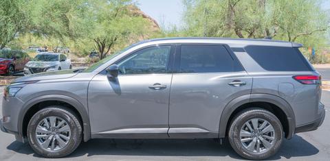 Nissan Pathfinder 2024