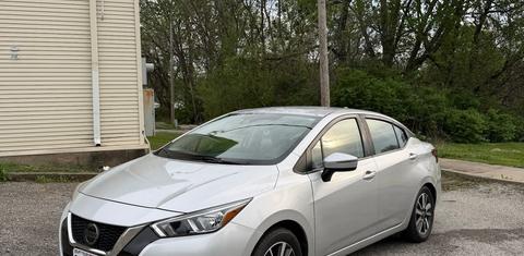 Nissan Versa 2021