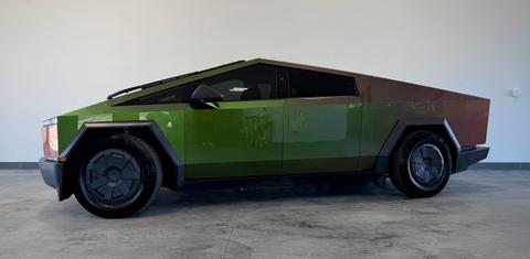 Tesla Cybertruck 2025