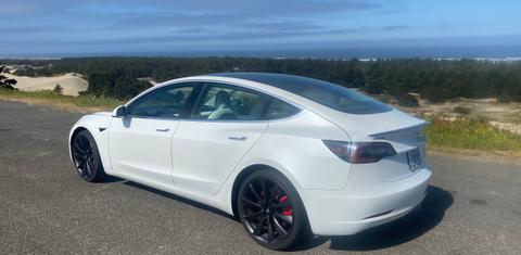 Tesla Model 3 2020