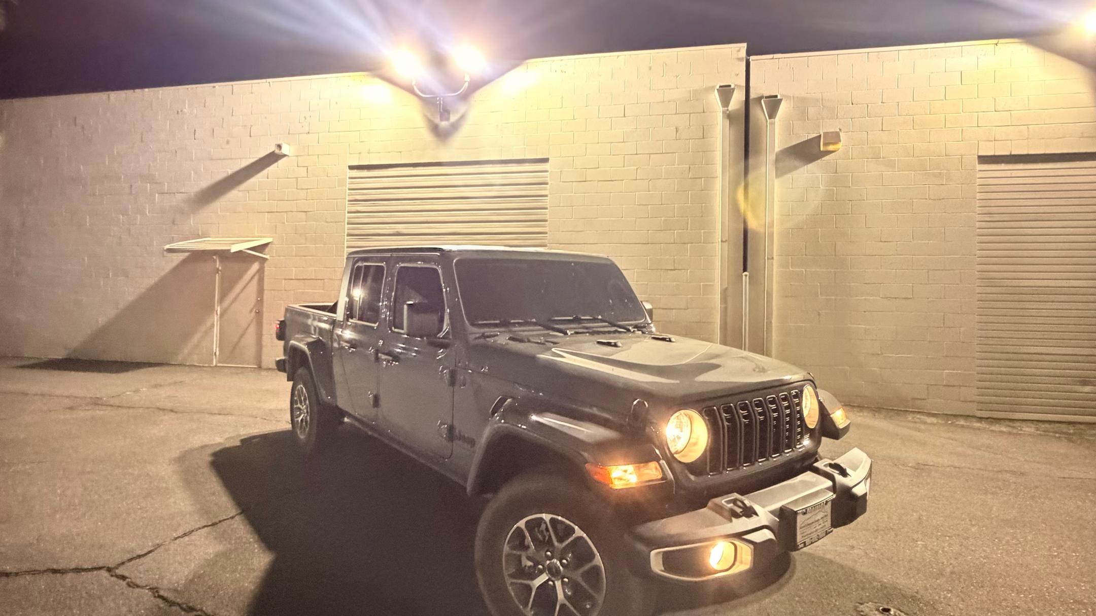 Jeep Gladiator 2025 in Rialto, CA