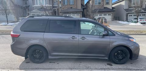Toyota Sienna 2019