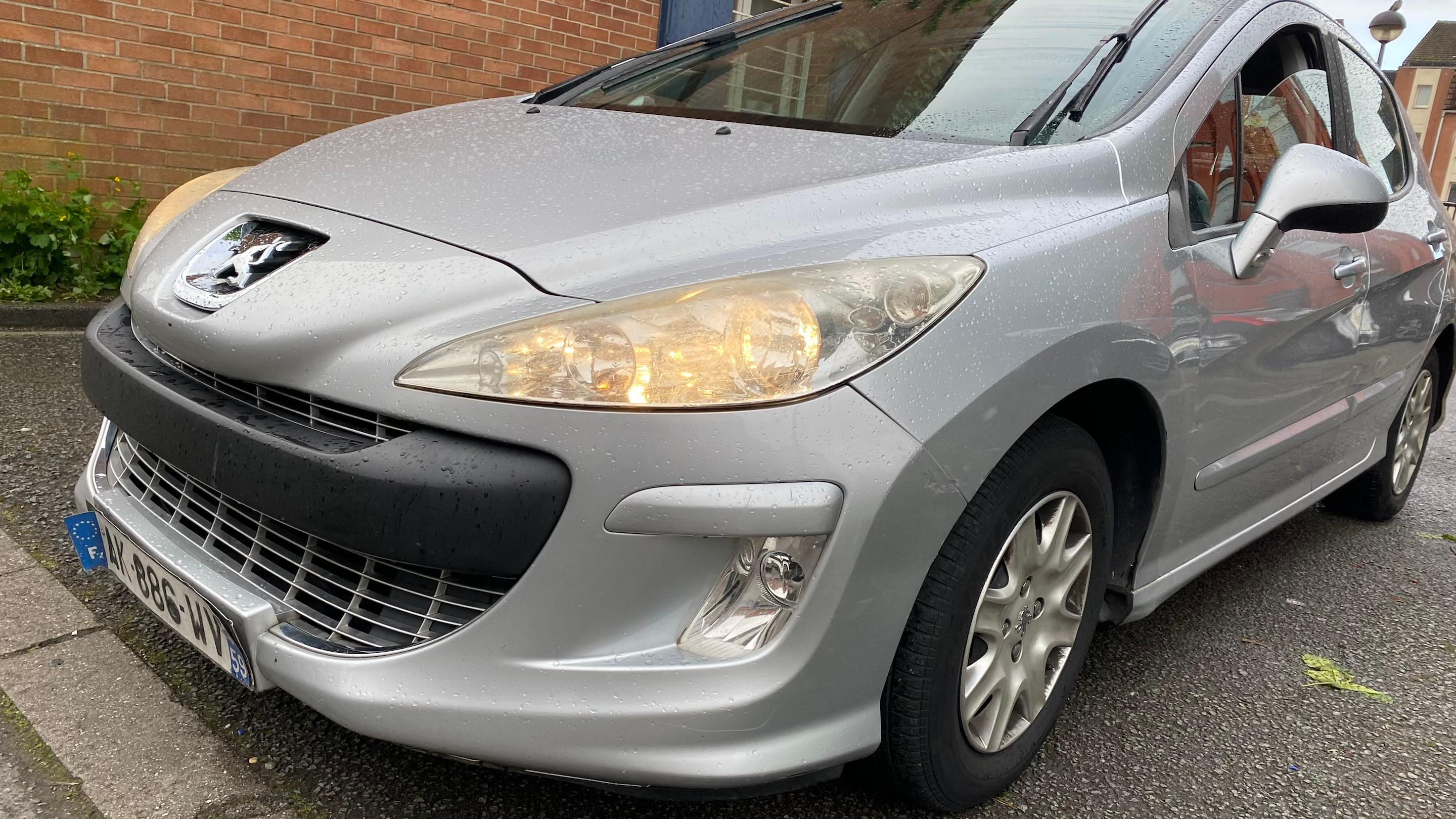Peugeot 308 2010 à Croix