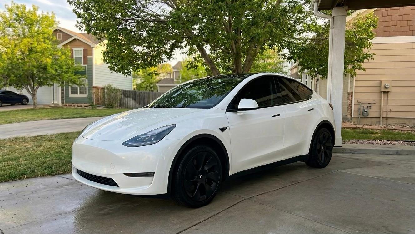 Tesla Model Y 2024 in Commerce City, CO