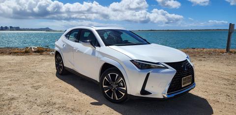 Lexus UX 2024