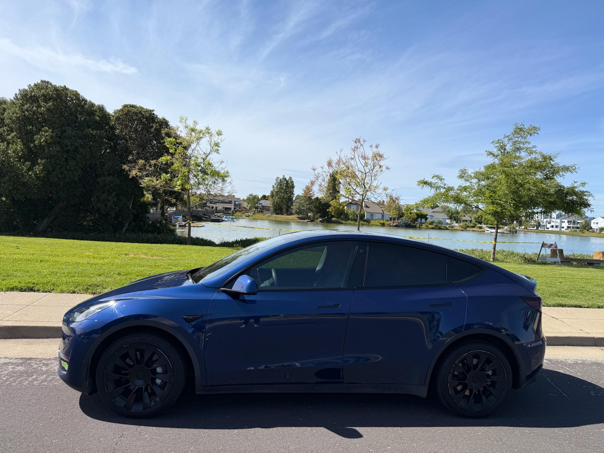 Tesla Model Y 2022 in Redwood City, CA