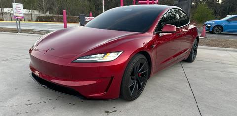 Tesla Model 3 2024