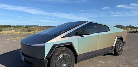 Tesla Cybertruck 2025