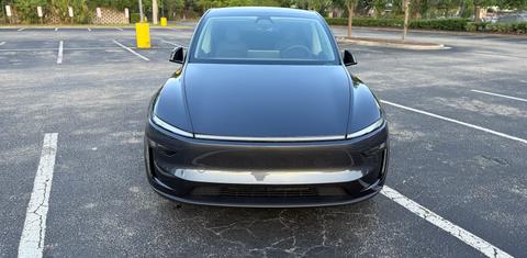 Tesla Model Y 2026