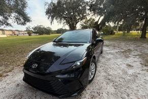 Toyota Camry Hybrid 2026