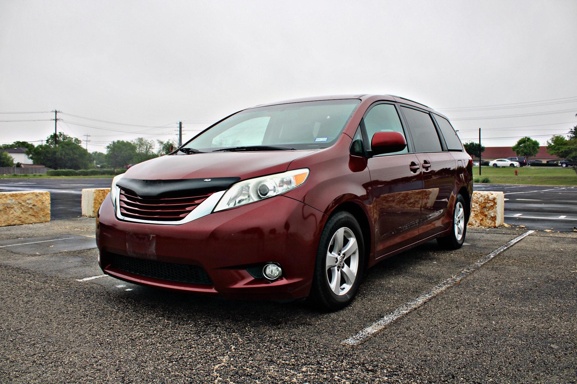 Toyota Sienna 2015 in 