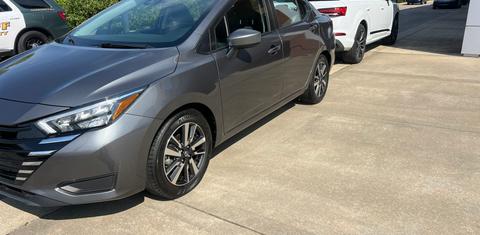 Nissan Versa 2025