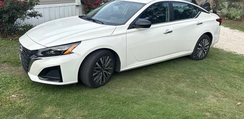 Nissan Altima 2025