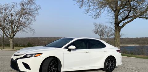 Toyota Camry 2018