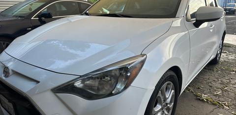 Scion iA 2016