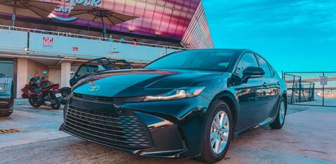 Toyota Camry Hybrid 2025