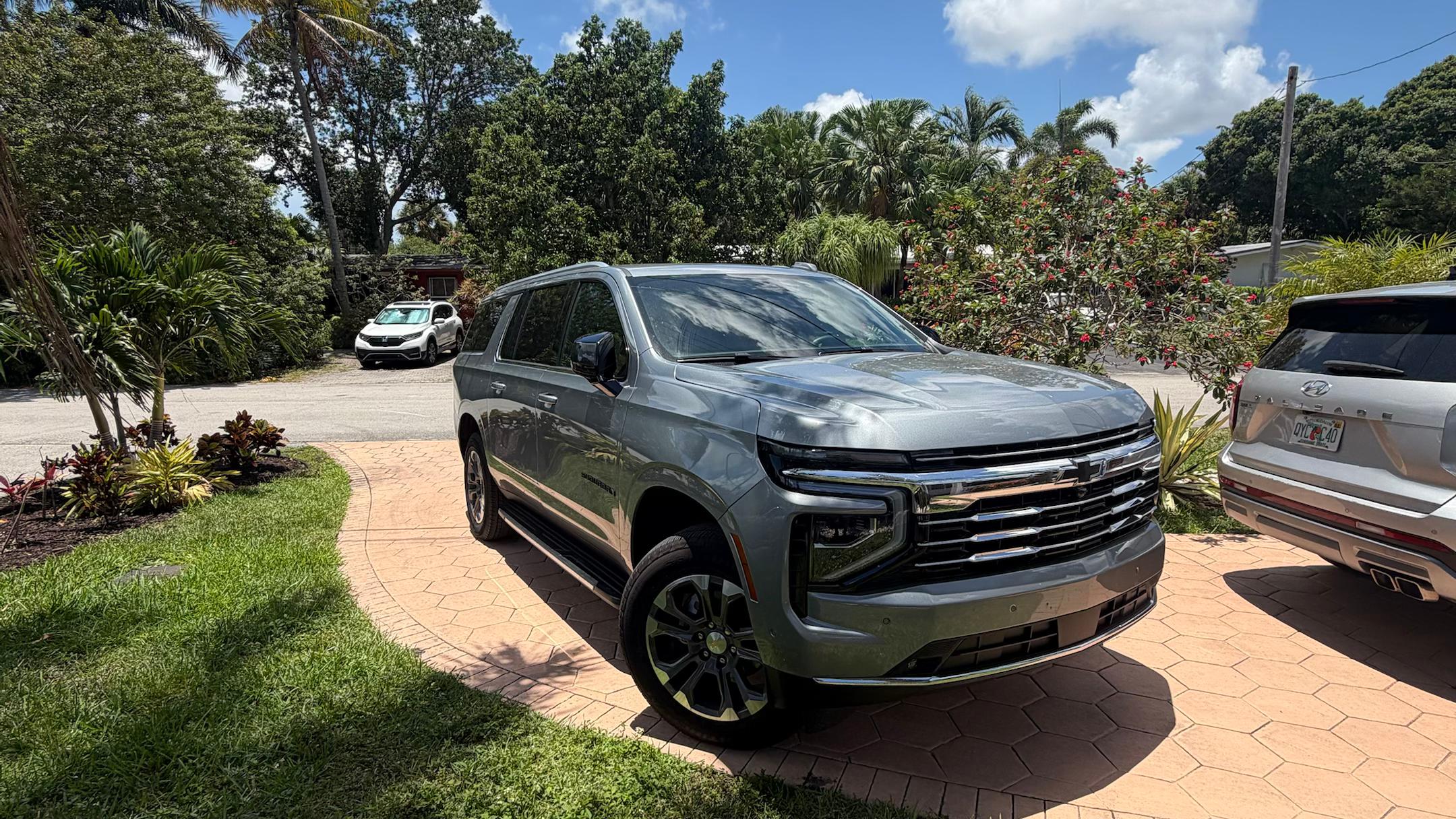 Chevrolet Suburban 2025 in Fort Lauderdale, FL