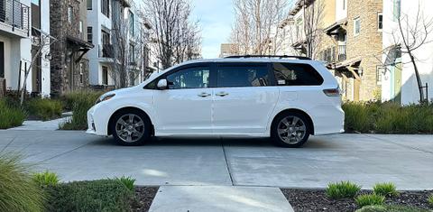 Toyota Sienna 2020