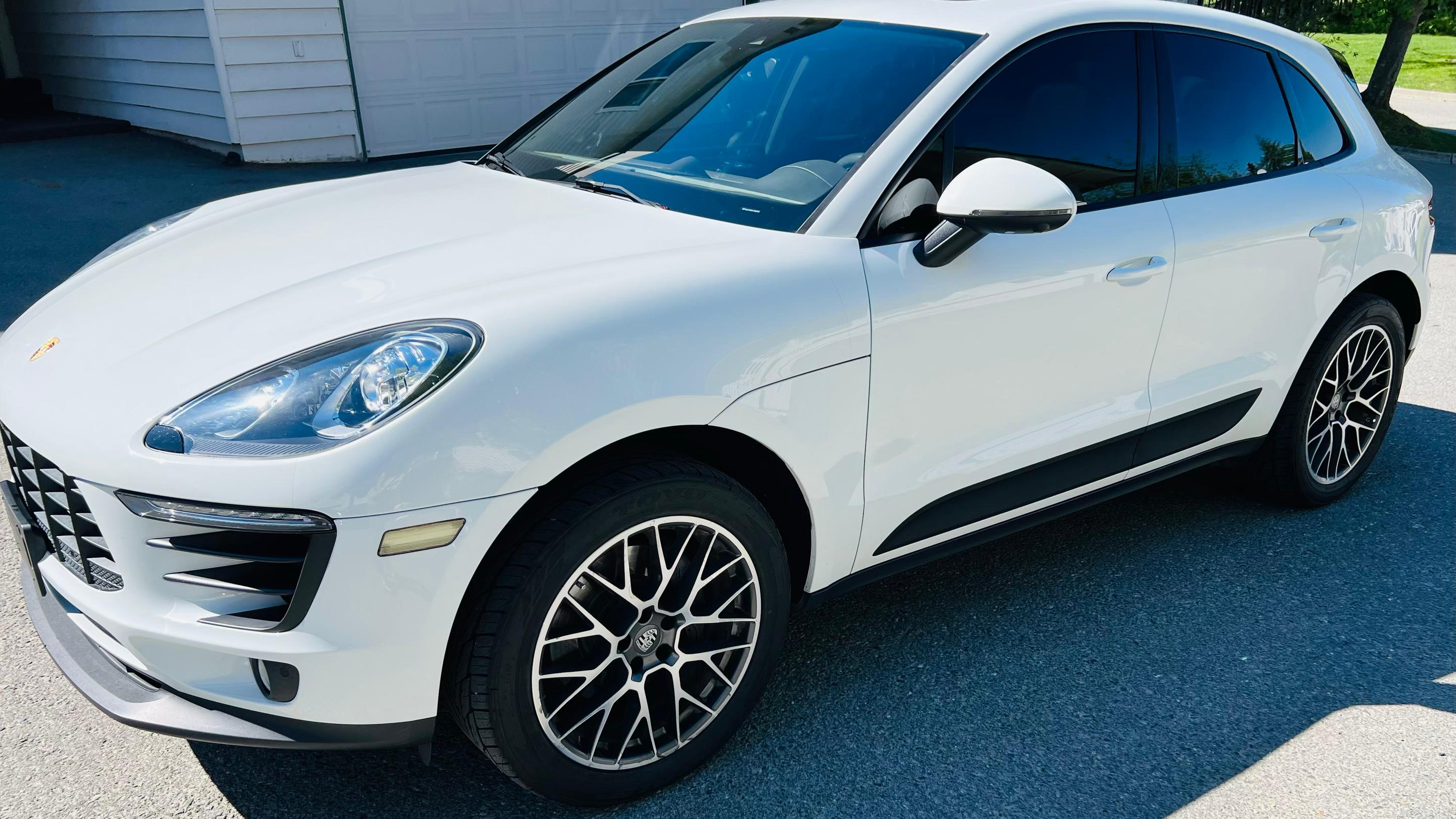 Porsche Macan 2017 in Anchorage, AK