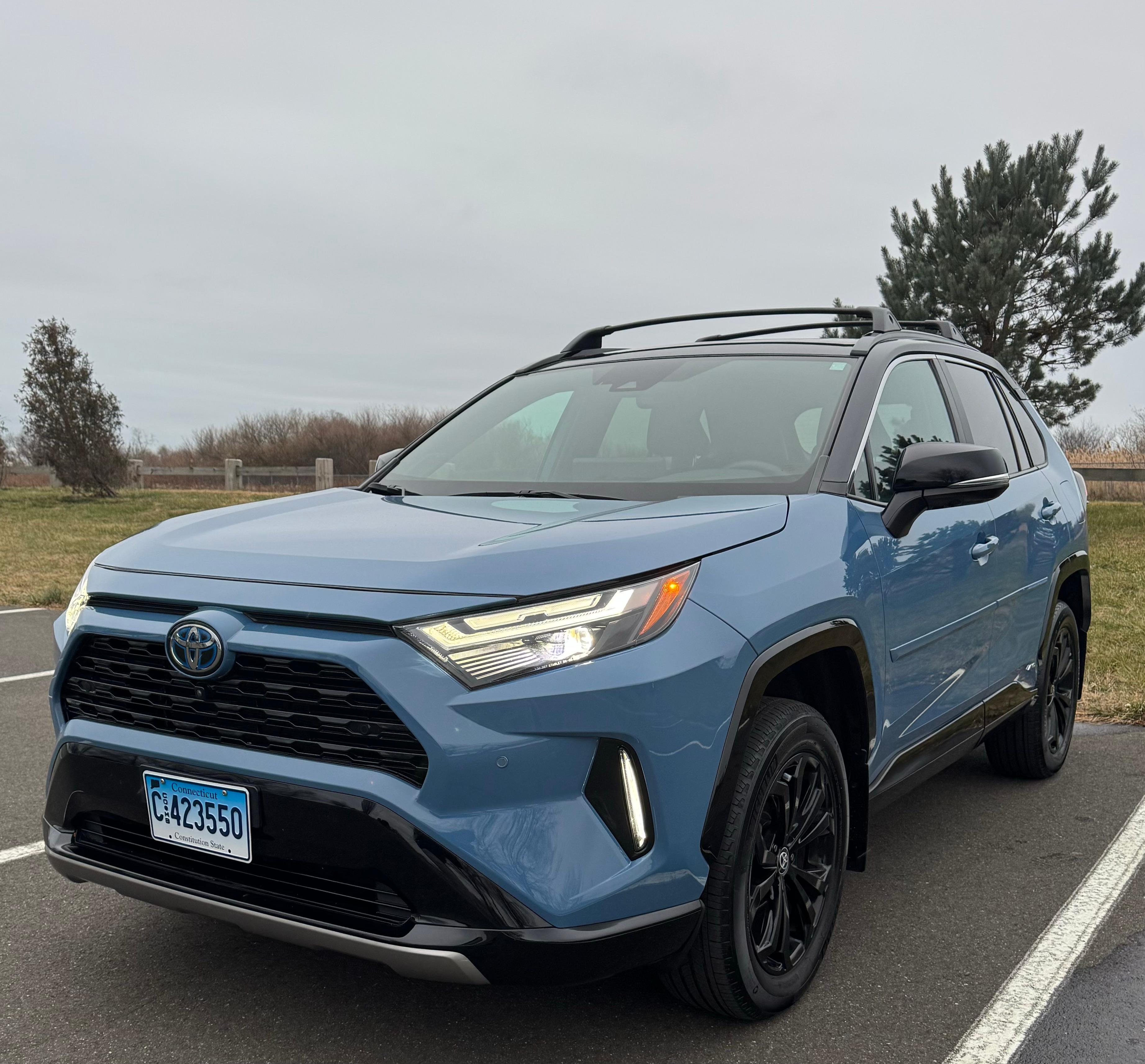 Toyota RAV4 Hybrid 2023 in Bridgeport, CT
